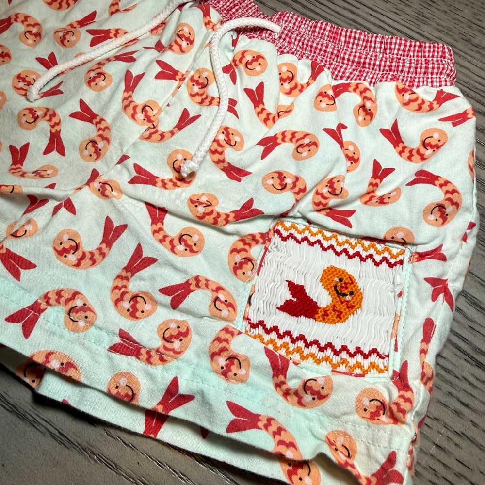 Shrimp Patterned Shorts with Pocket